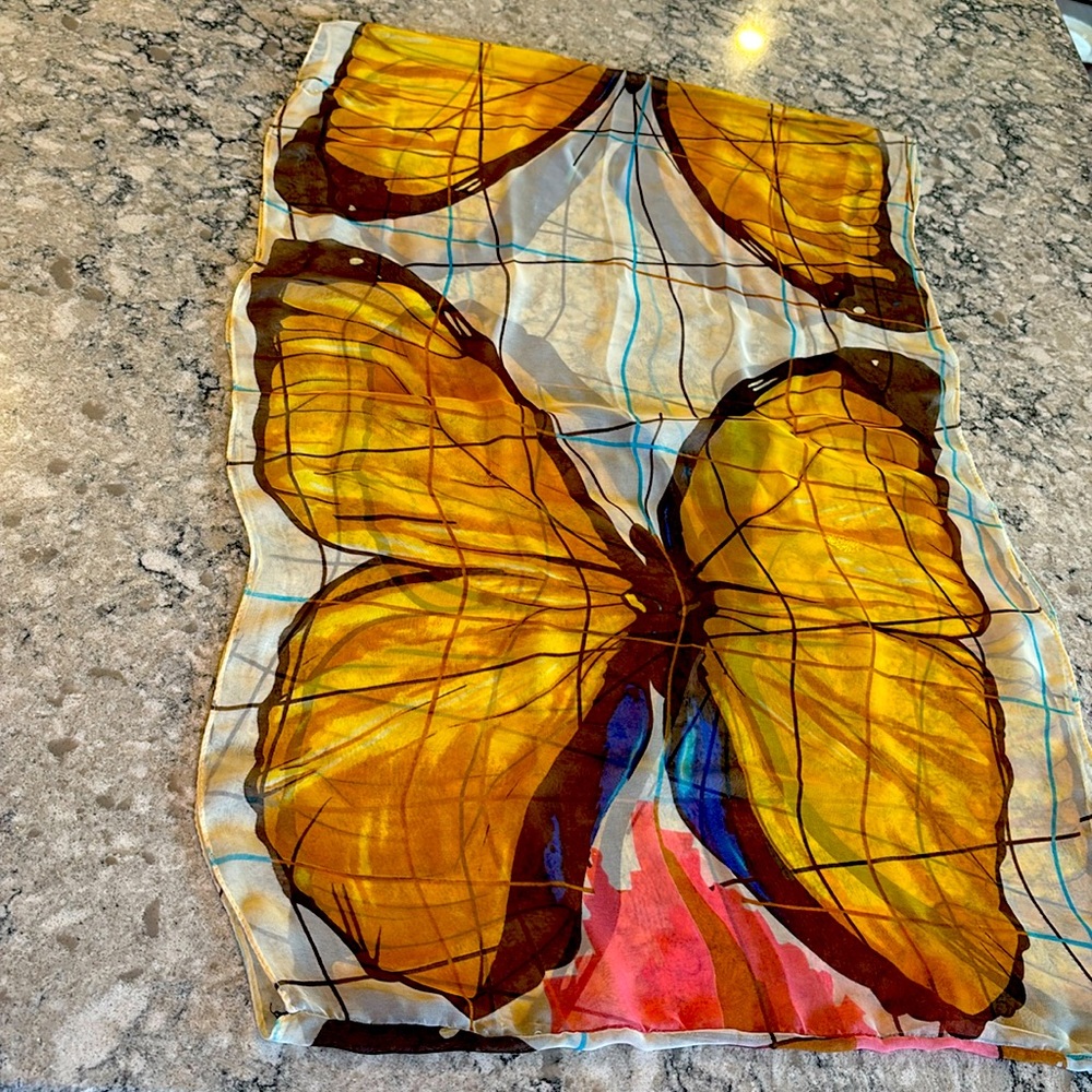 VINTAGE BUTTERFLY SCARF 62” ROUND 42”wide YELLOW,PINK,CREAM,BROWN,BLUE